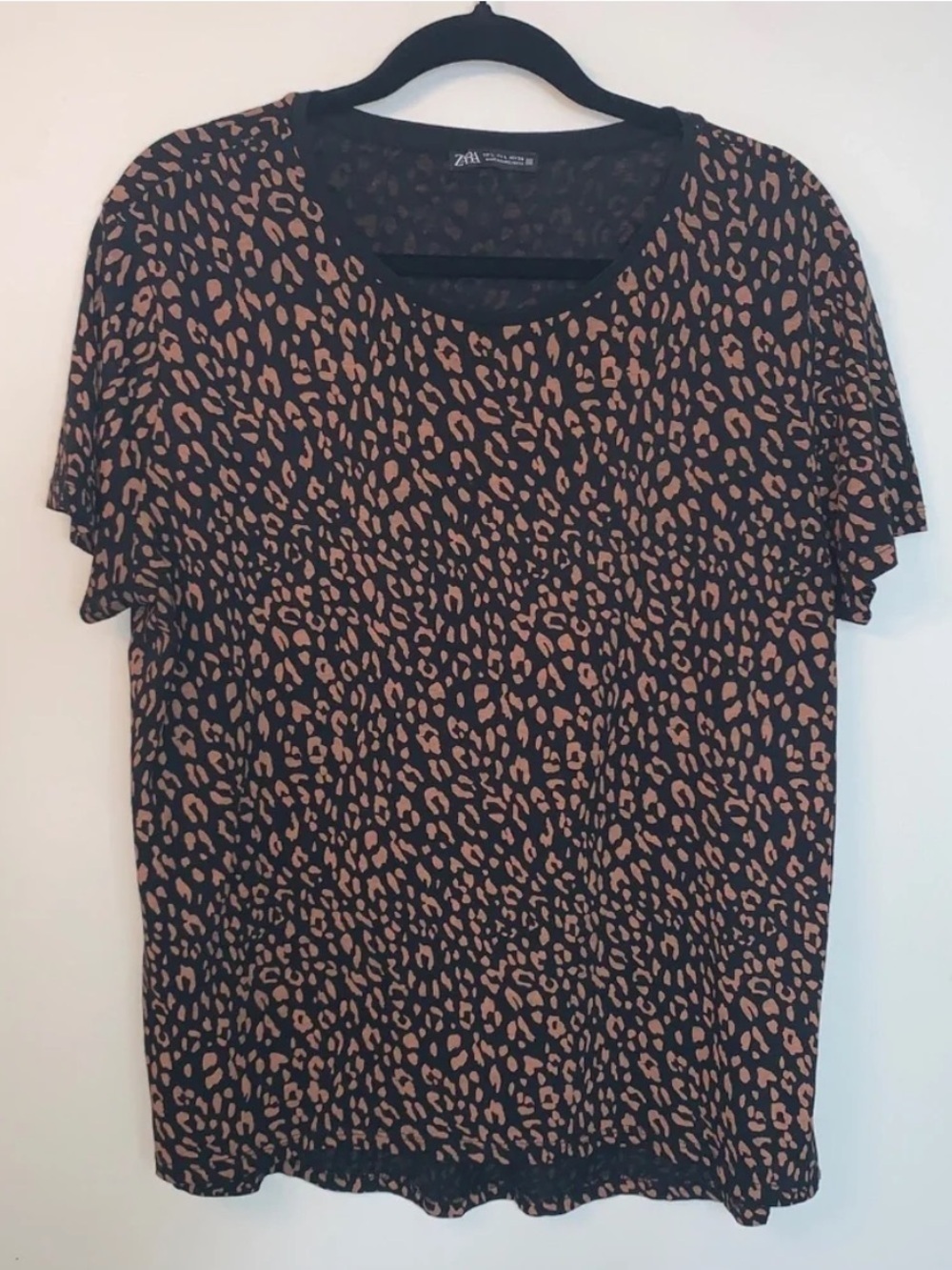 Zara Leopard Print T-Shirt L
